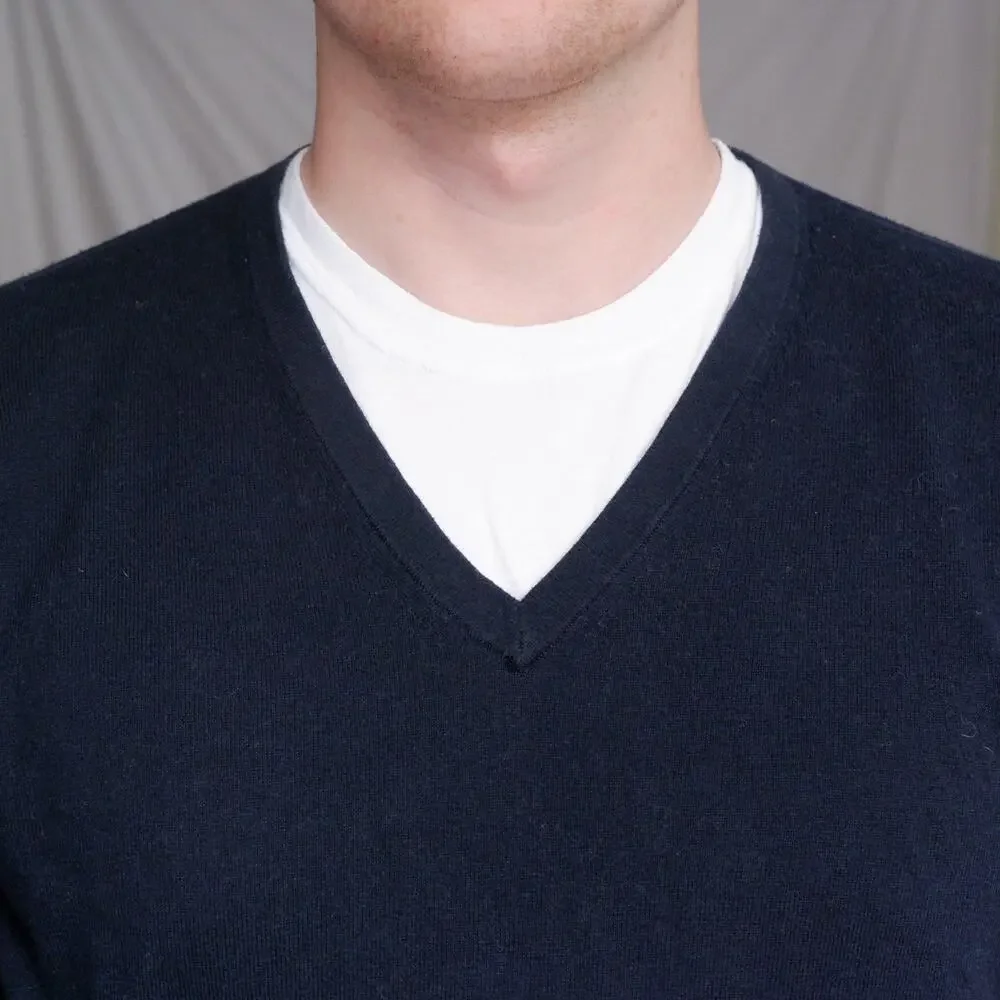 Banana Republic Men's M Navy Blue Eco V-Neck Sweater Preppy Lightweight Knit